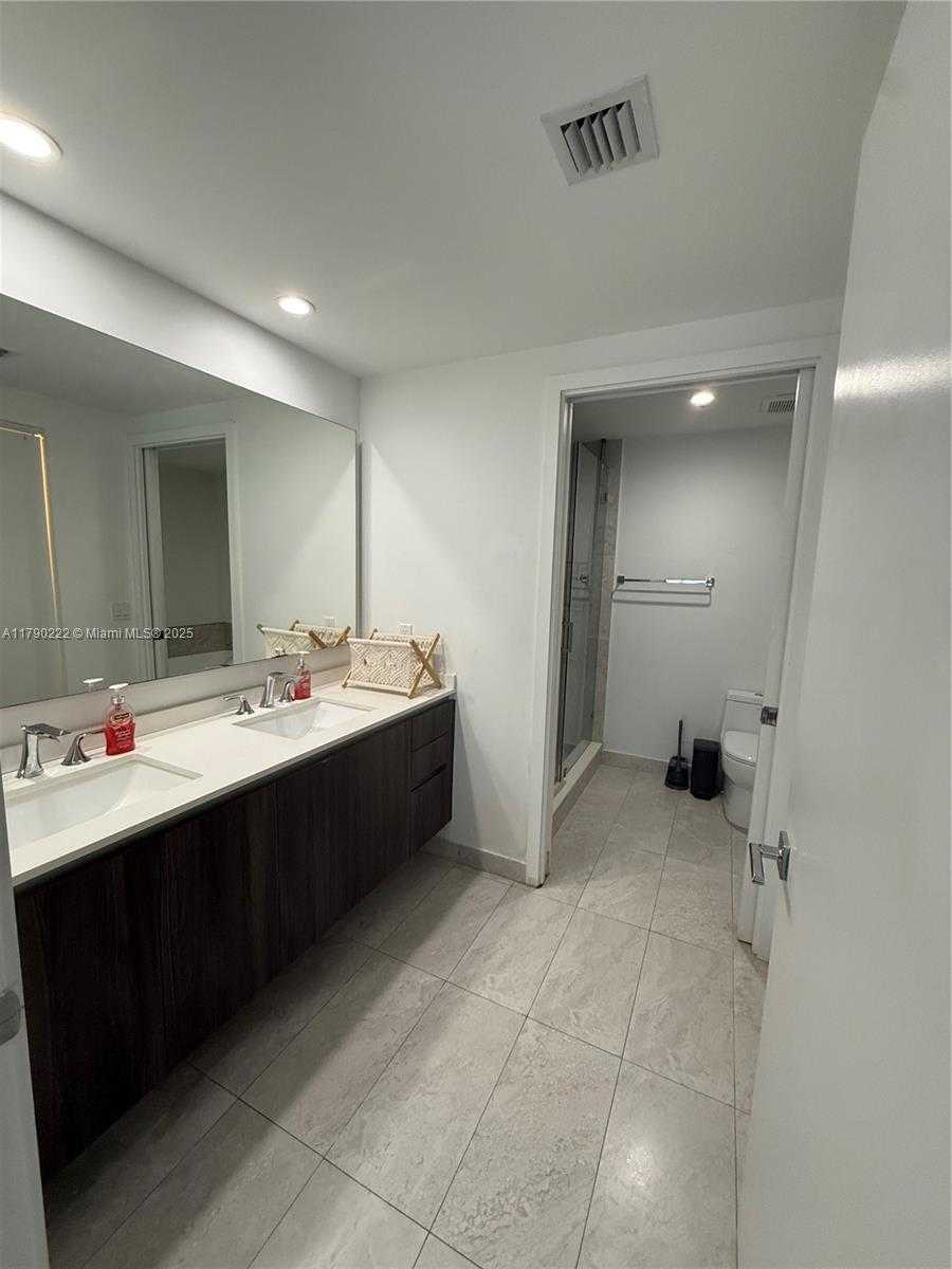Small Image of 488 NORTH EAST 18TH ST #2905, Miami Number 13
