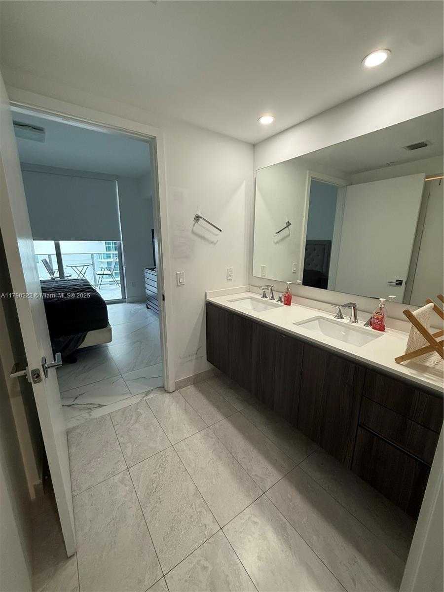 Small Image of 488 NORTH EAST 18TH ST #2905, Miami Number 14