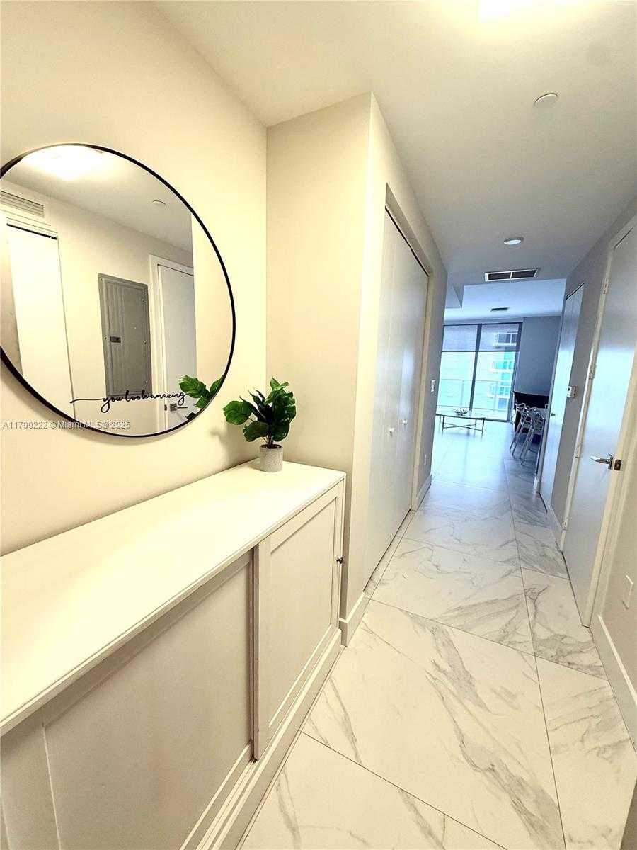 Small Image of 488 NORTH EAST 18TH ST #2905, Miami Number 3