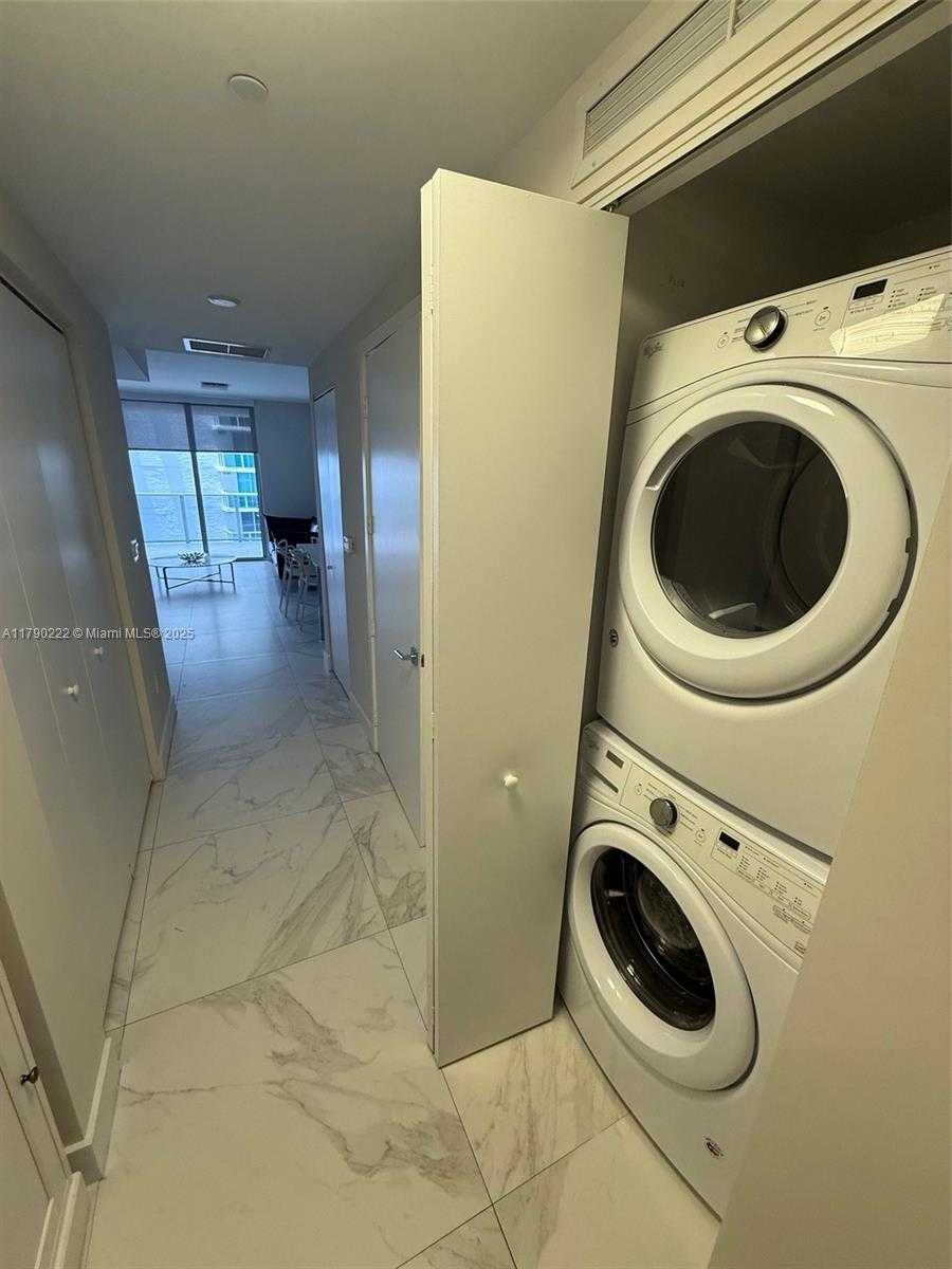 Small Image of 488 NORTH EAST 18TH ST #2905, Miami Number 30
