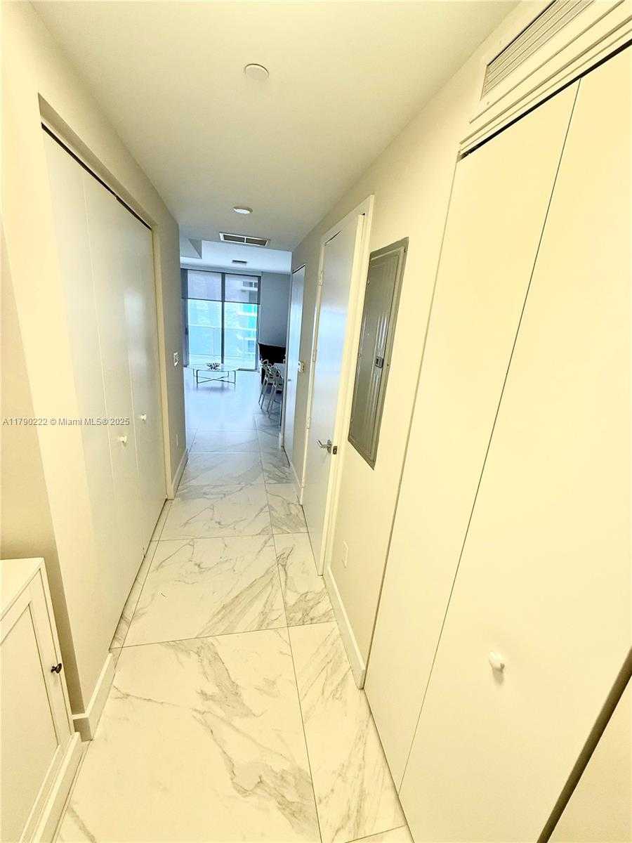 Small Image of 488 NORTH EAST 18TH ST #2905, Miami Number 4