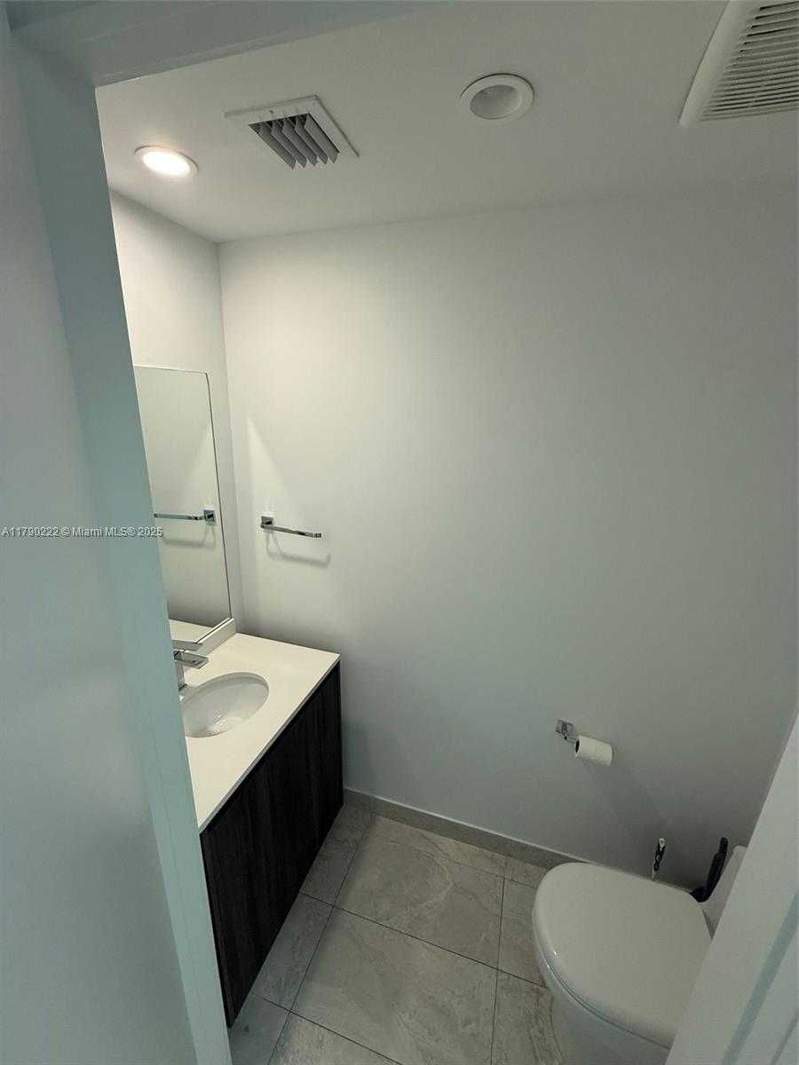 Small Image of 488 NORTH EAST 18TH ST #2905, Miami Number 7