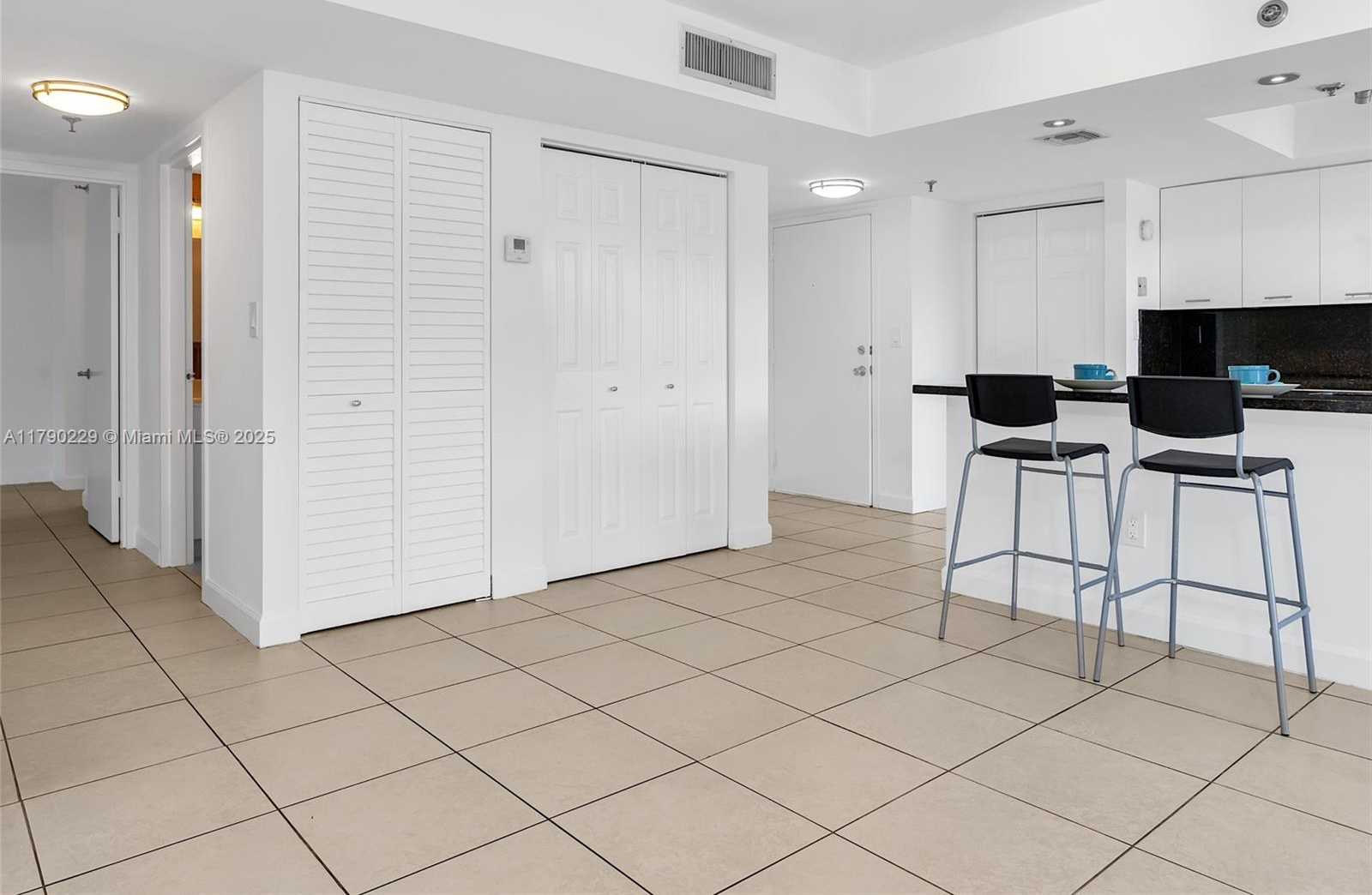 Small Image of 2501 BRICKELL AVE #202, Miami Number 16