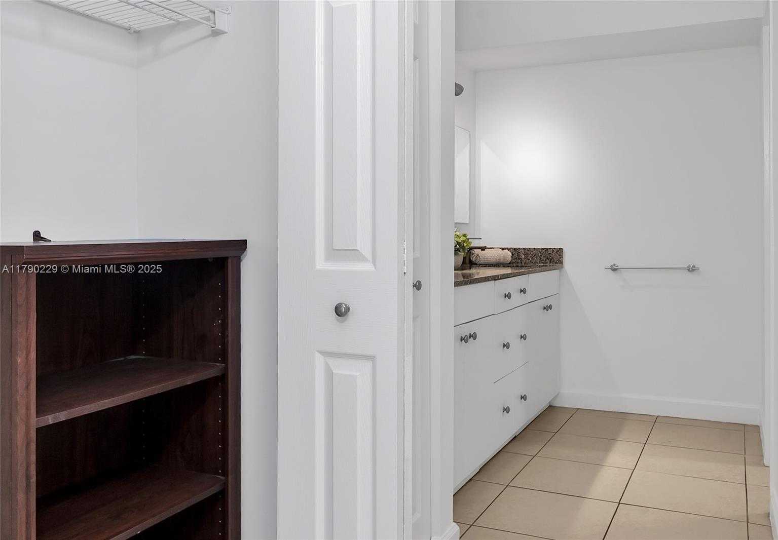 Small Image of 2501 BRICKELL AVE #202, Miami Number 30