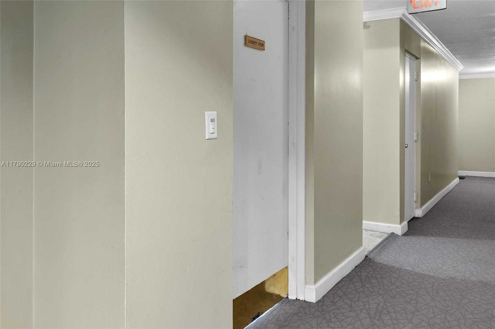 Small Image of 2501 BRICKELL AVE #202, Miami Number 36