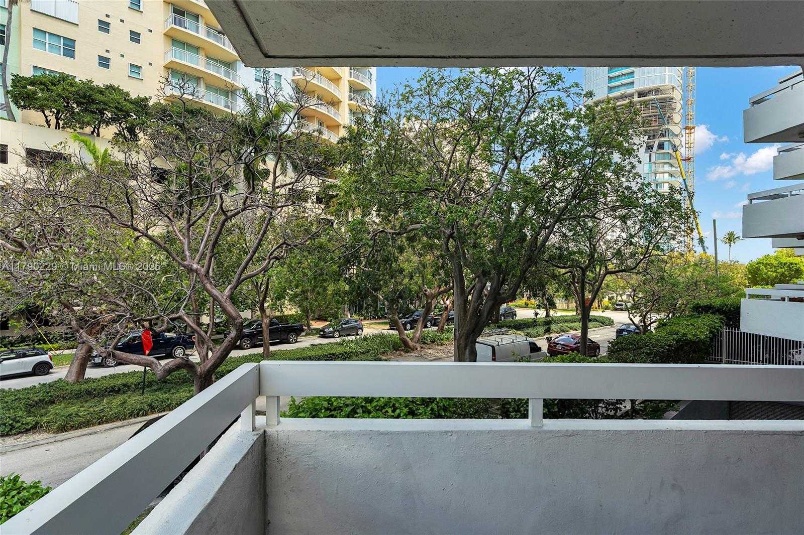 Small Image of 2501 BRICKELL AVE #202, Miami Number 38
