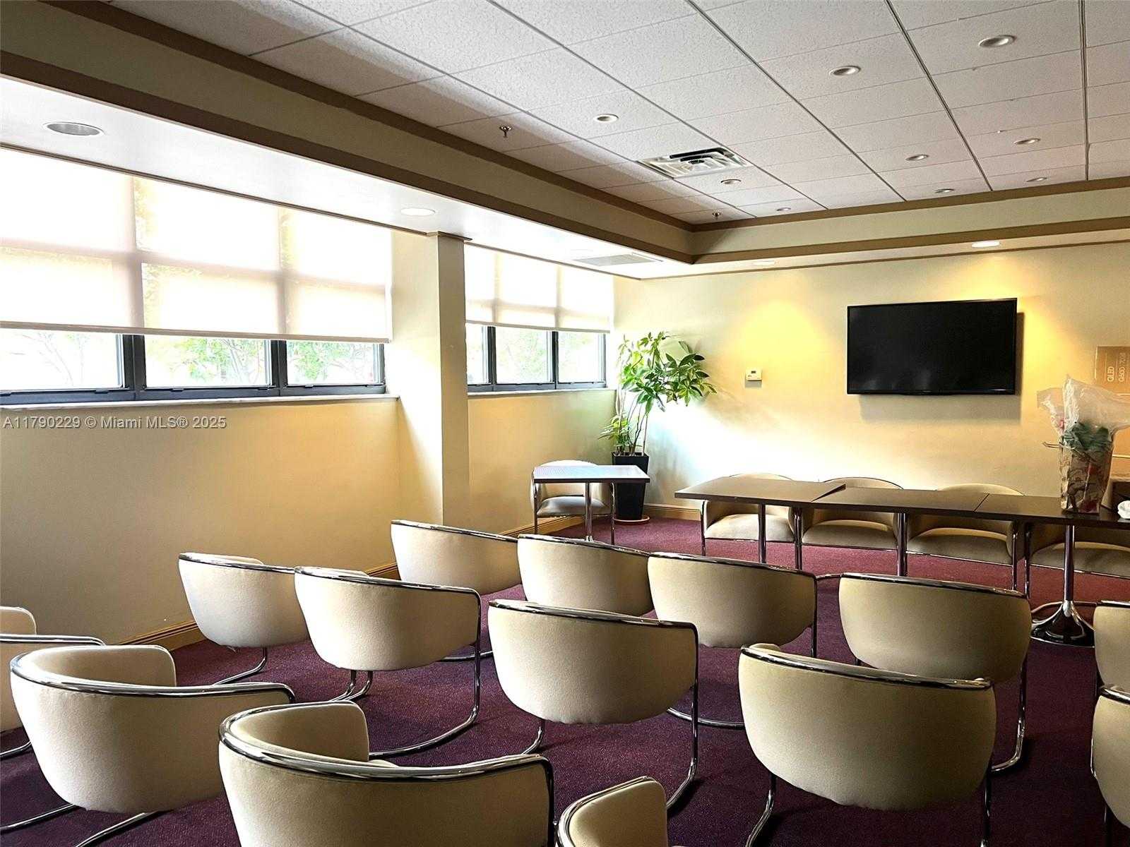 Small Image of 2501 BRICKELL AVE #202, Miami Number 42