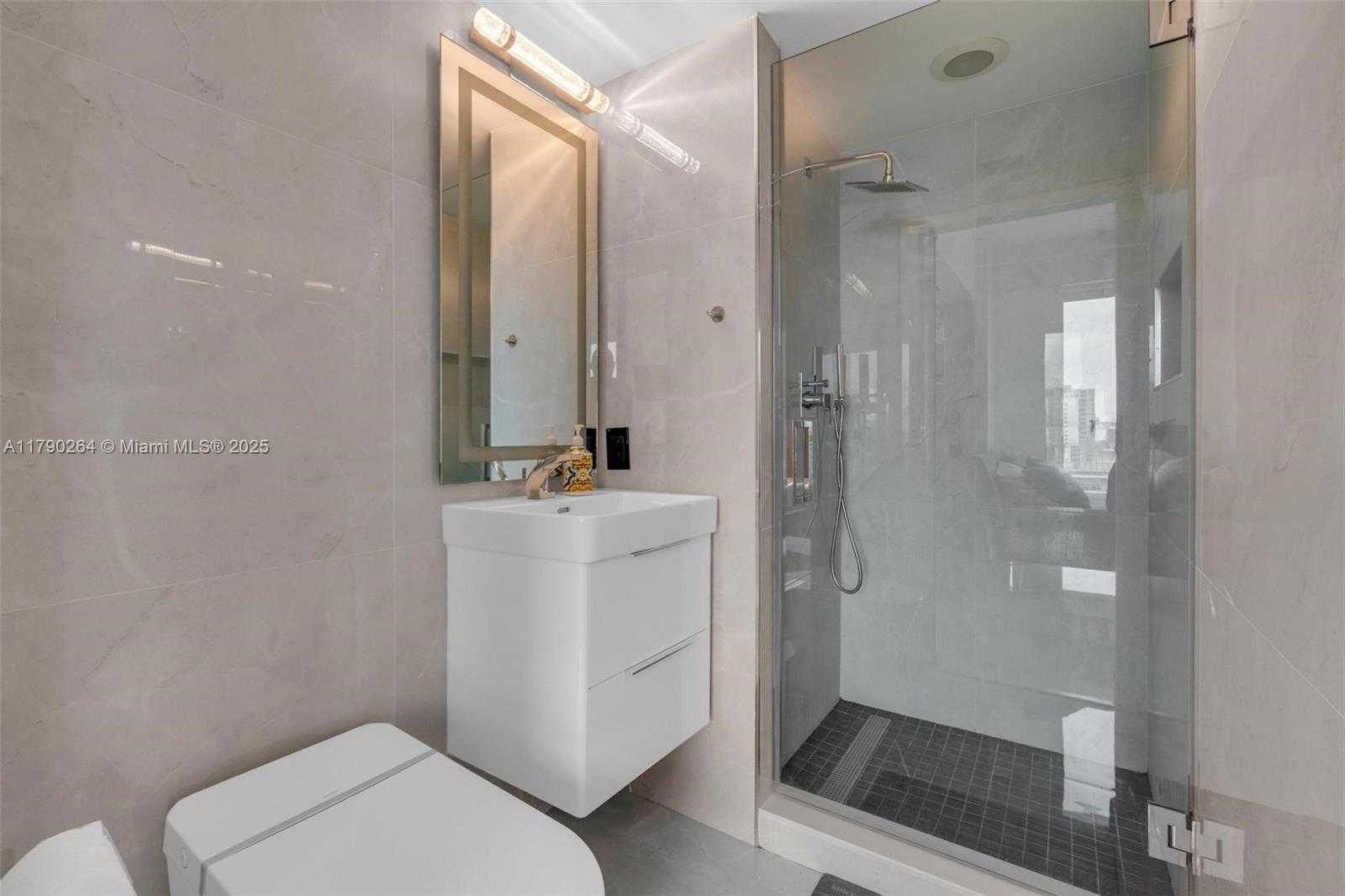 Small Image of 60 SOUTH WEST 13TH ST #3613, Miami Number 16