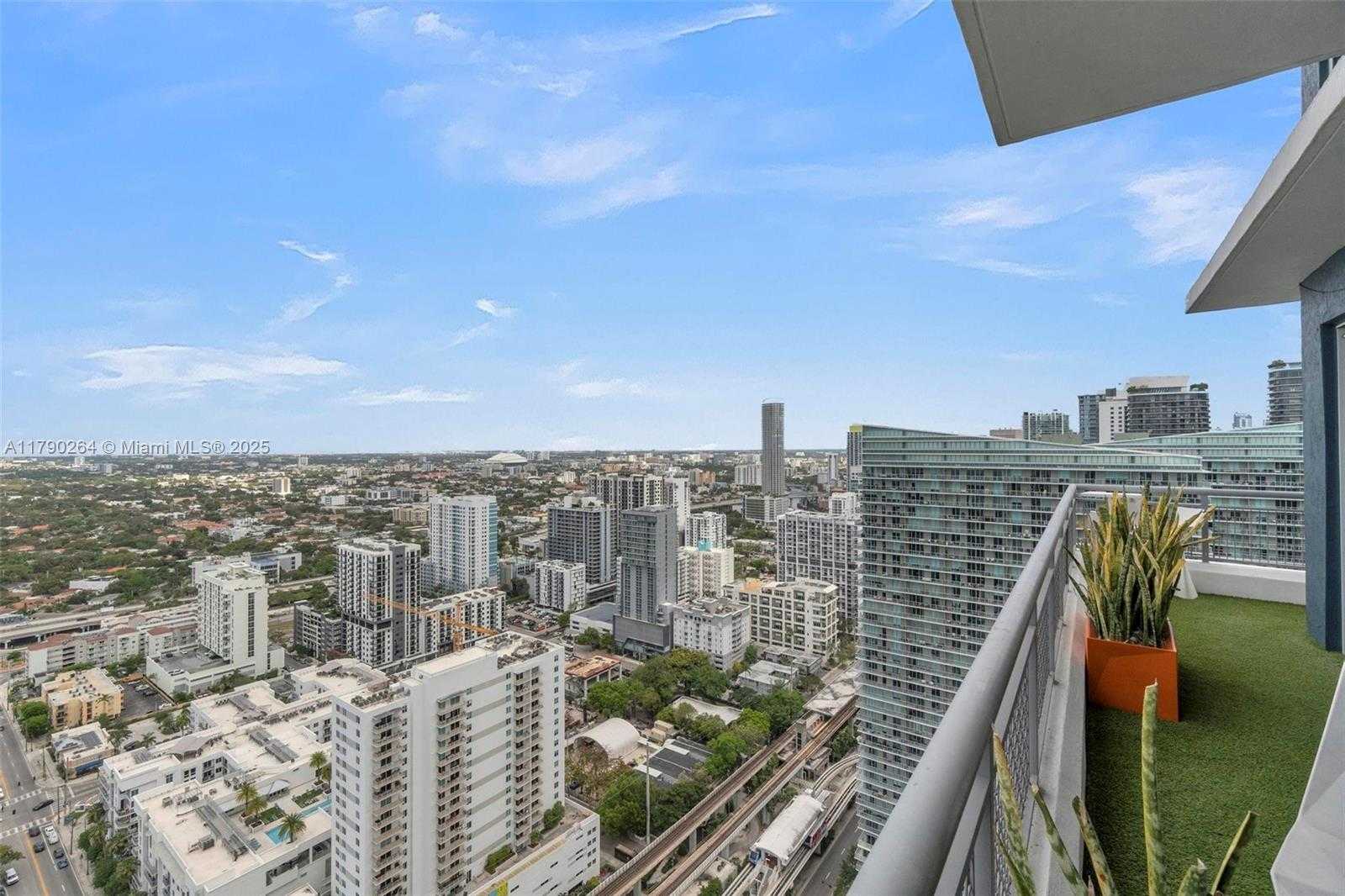 Small Image of 60 SOUTH WEST 13TH ST #3613, Miami Number 32