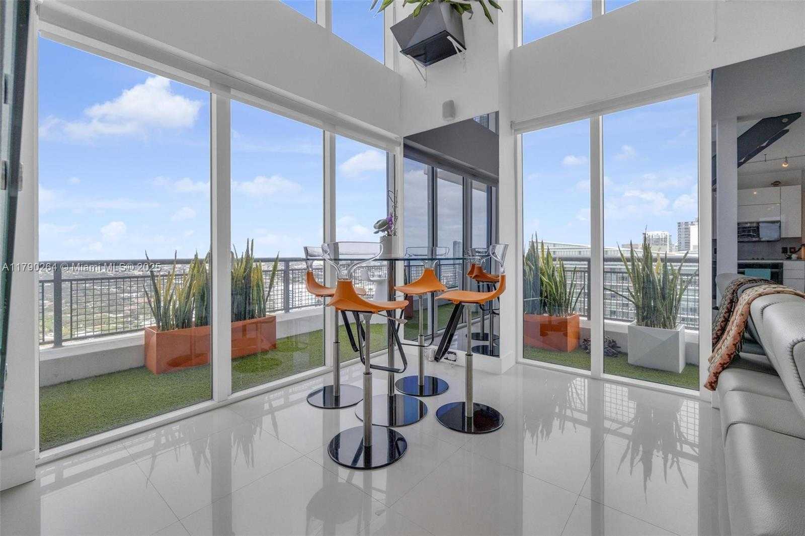 Small Image of 60 SOUTH WEST 13TH ST #3613, Miami Number 4