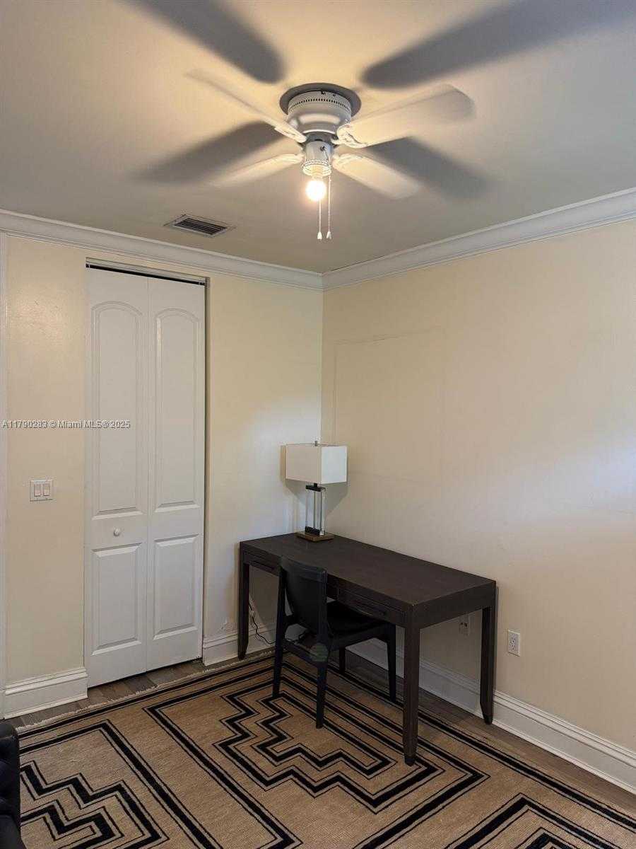 Small Image of 3320 NORTH EAST 164TH ST, North Miami Beach Number 13