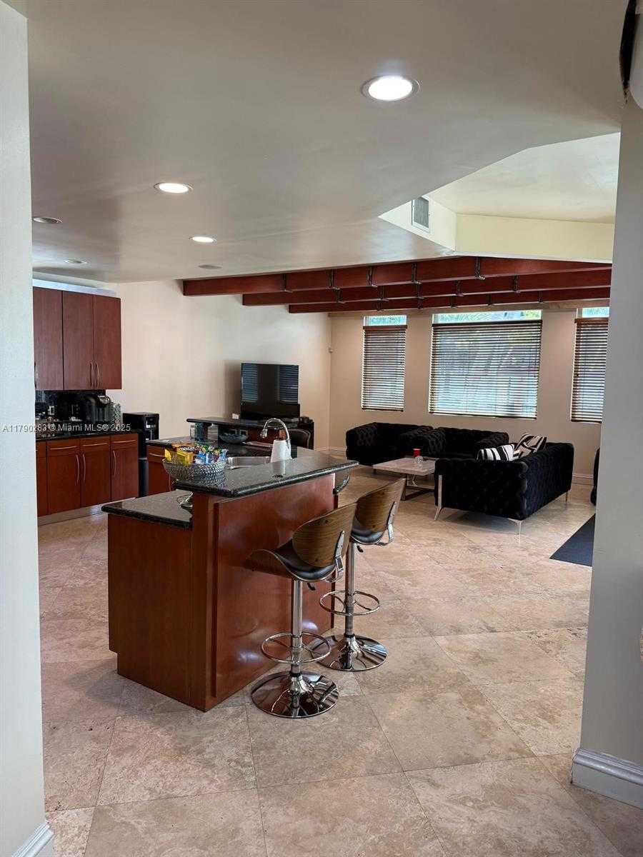 Small Image of 3320 NORTH EAST 164TH ST, North Miami Beach Number 24