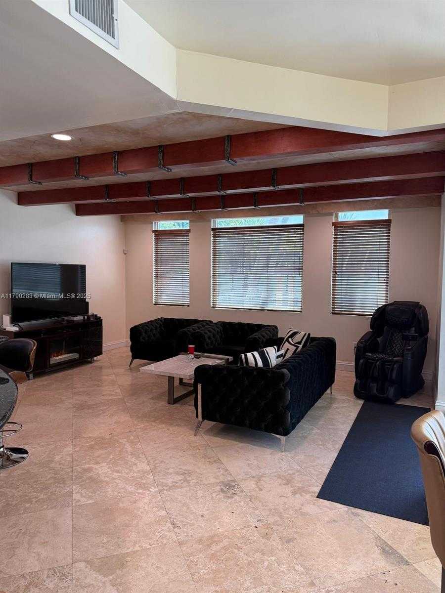 Small Image of 3320 NORTH EAST 164TH ST, North Miami Beach Number 26