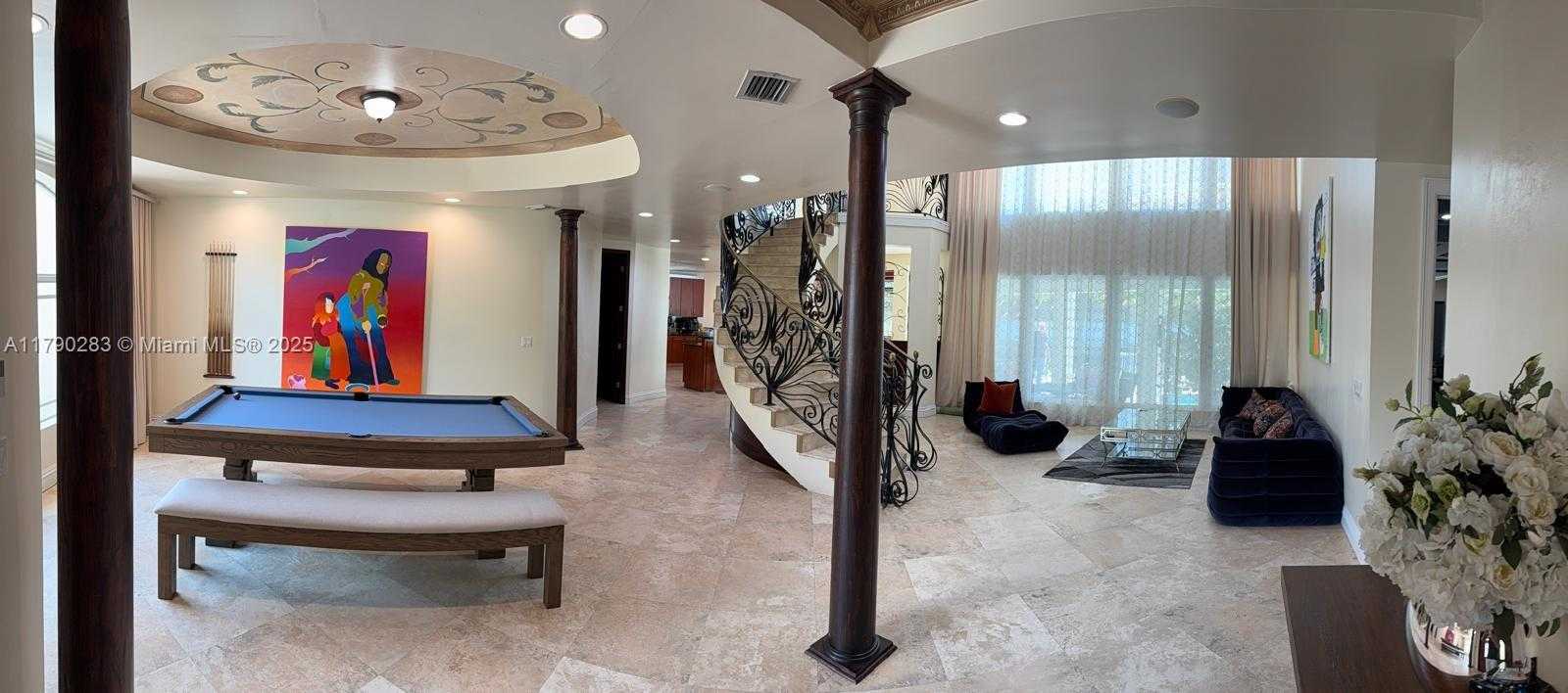 Small Image of 3320 NORTH EAST 164TH ST, North Miami Beach Number 4