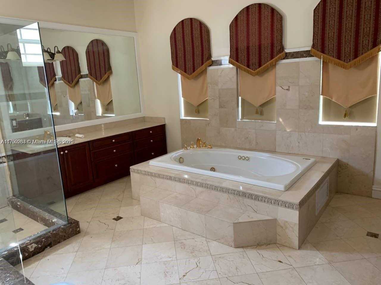 Small Image of 3320 NORTH EAST 164TH ST, North Miami Beach Number 53