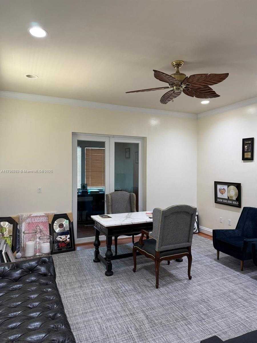 Small Image of 3320 NORTH EAST 164TH ST, North Miami Beach Number 56