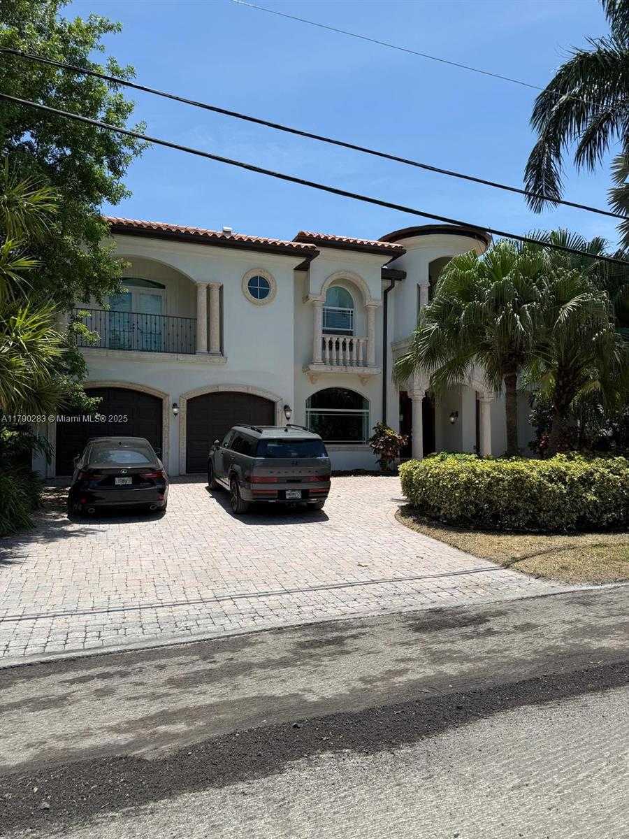 Small Image of 3320 NORTH EAST 164TH ST, North Miami Beach Number 64