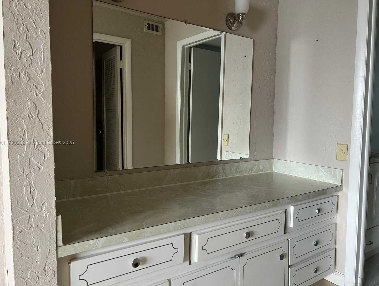 Small Image of 4000 NORTH EAST 170TH ST #604, North Miami Beach Number 12