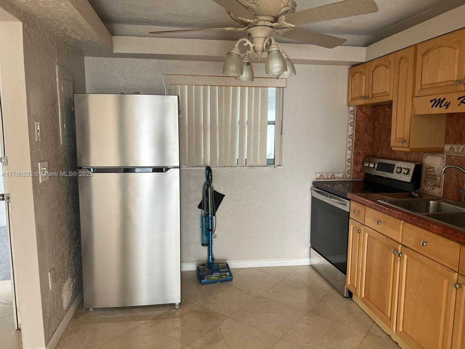 Small Image of 4000 NORTH EAST 170TH ST #604, North Miami Beach Number 27
