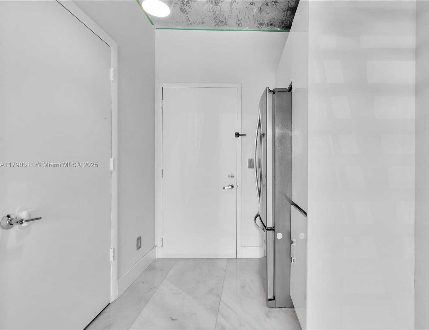 Small Image of 690 SOUTH WEST 1ST CT #2124, Miami Number 9