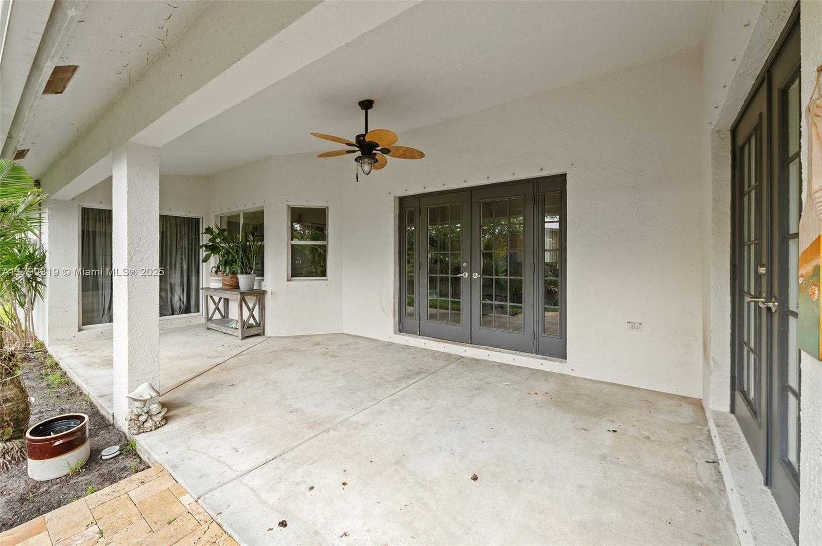 Small Image of 6152 NORTH 120TH AVE N, West Palm Beach Number 4