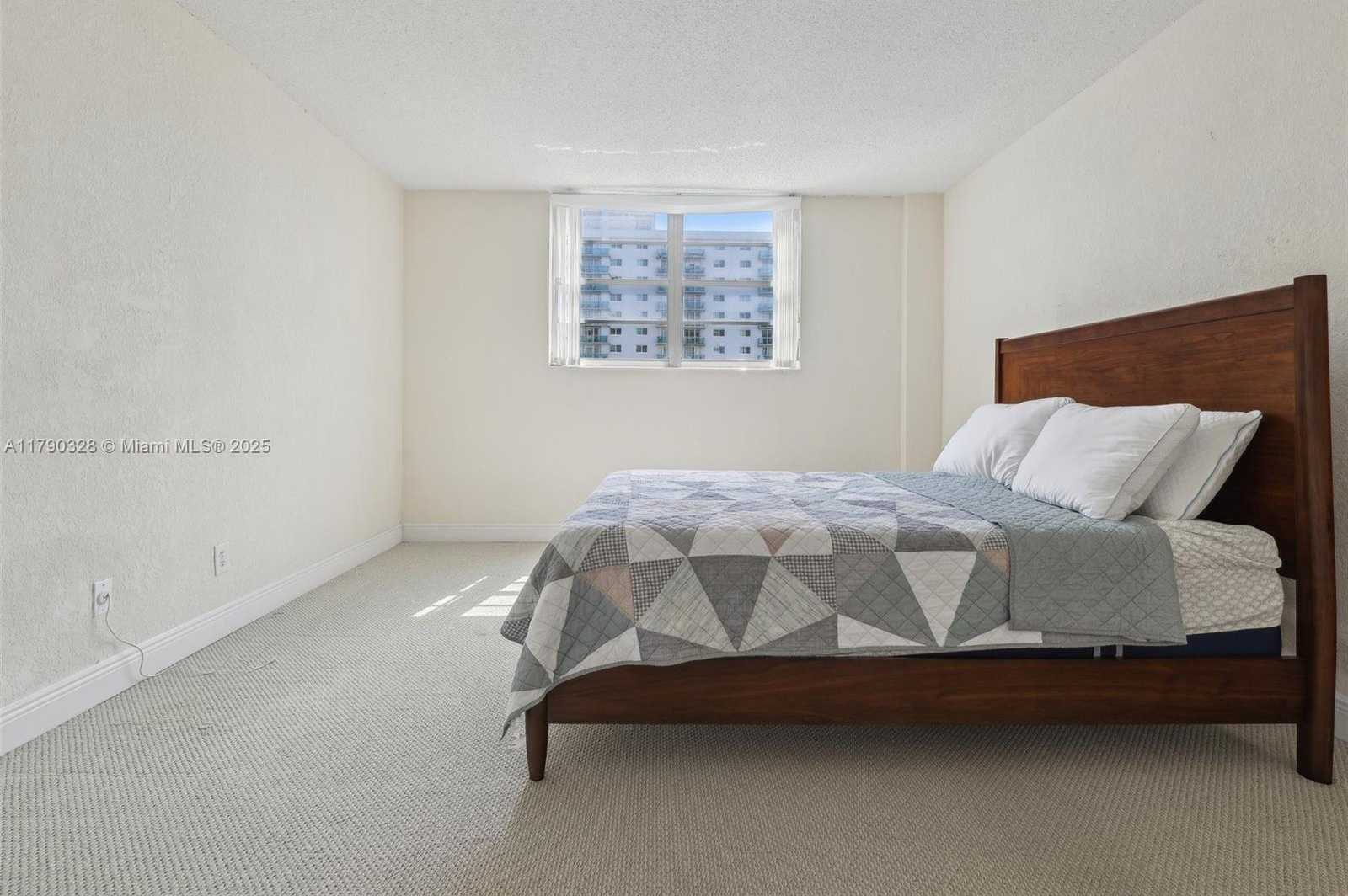 Small Image of 19390 COLLINS AVE #712, Sunny Isles Beach Number 15