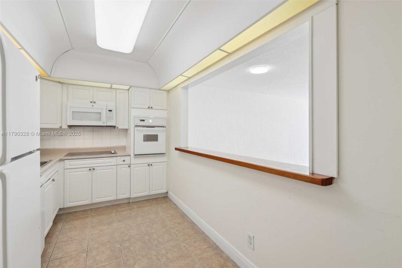 Small Image of 19390 COLLINS AVE #712, Sunny Isles Beach Number 20