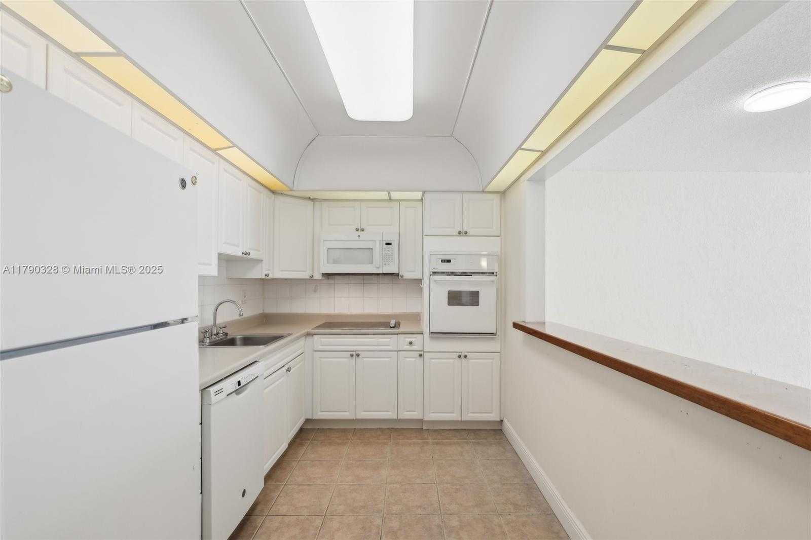Small Image of 19390 COLLINS AVE #712, Sunny Isles Beach Number 23