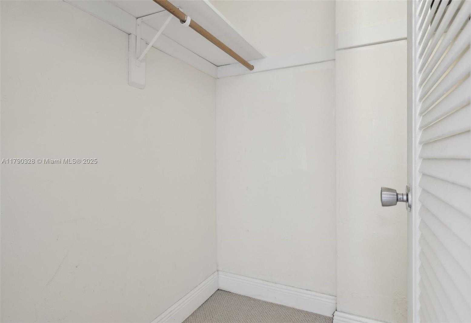 Small Image of 19390 COLLINS AVE #712, Sunny Isles Beach Number 28