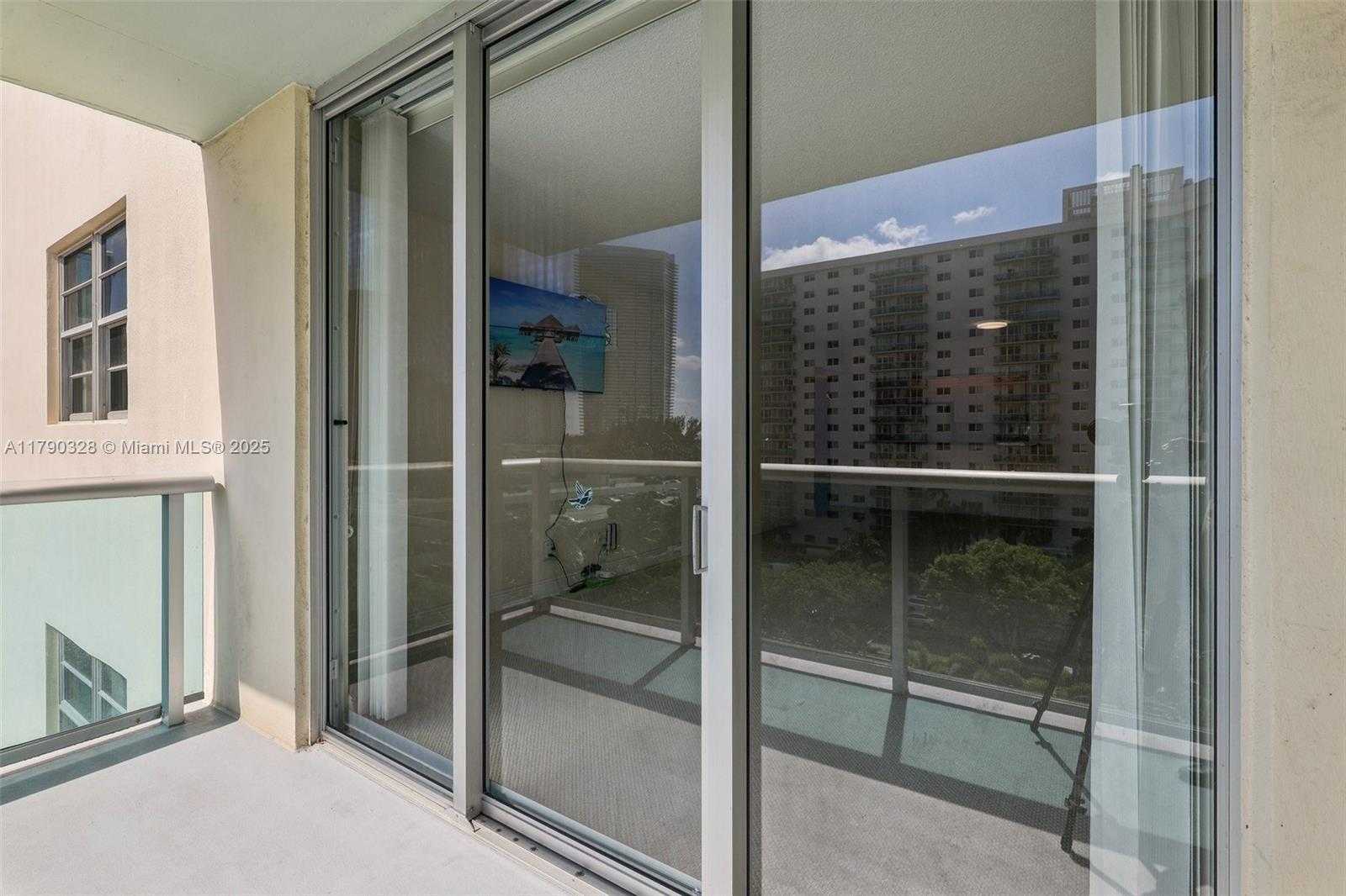 Small Image of 19390 COLLINS AVE #712, Sunny Isles Beach Number 34