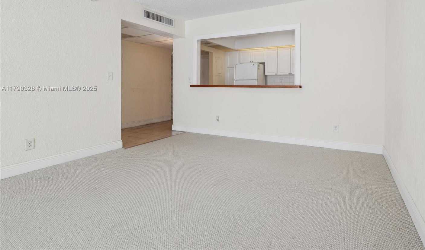 Small Image of 19390 COLLINS AVE #712, Sunny Isles Beach Number 9