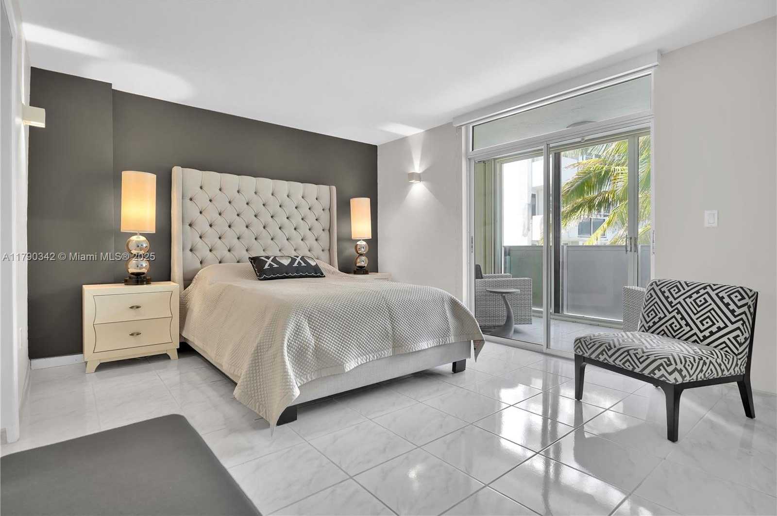 Small Image of 1623 COLLINS AVE #609, Miami Beach Number 15