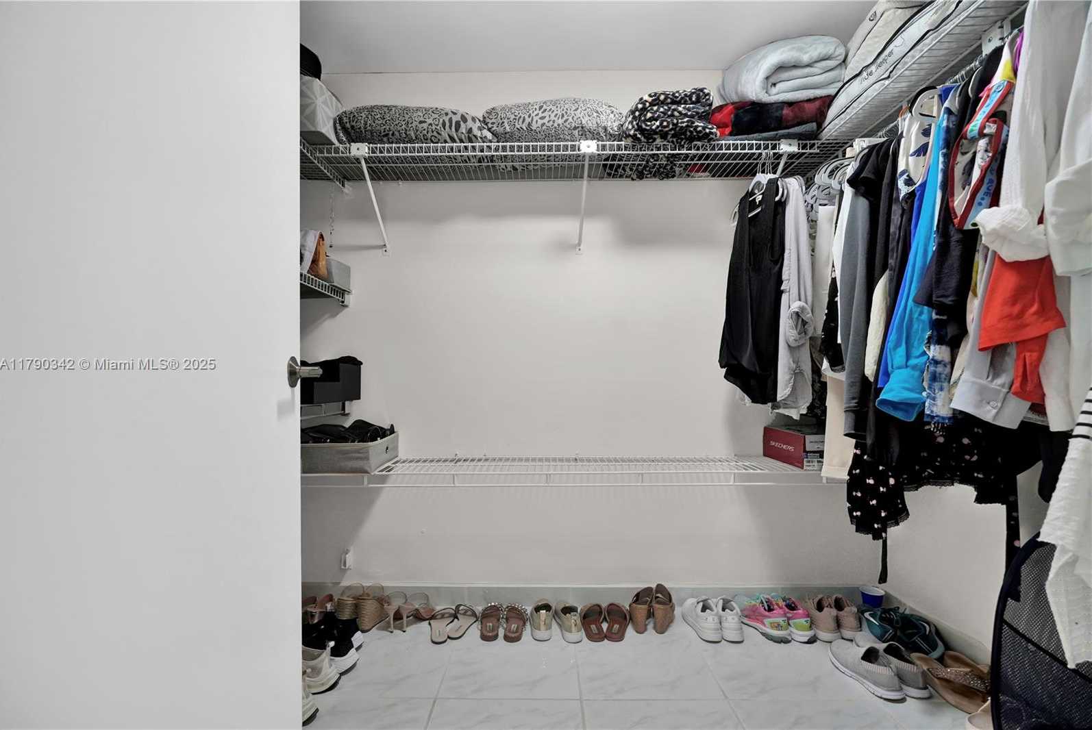 Small Image of 1623 COLLINS AVE #609, Miami Beach Number 19