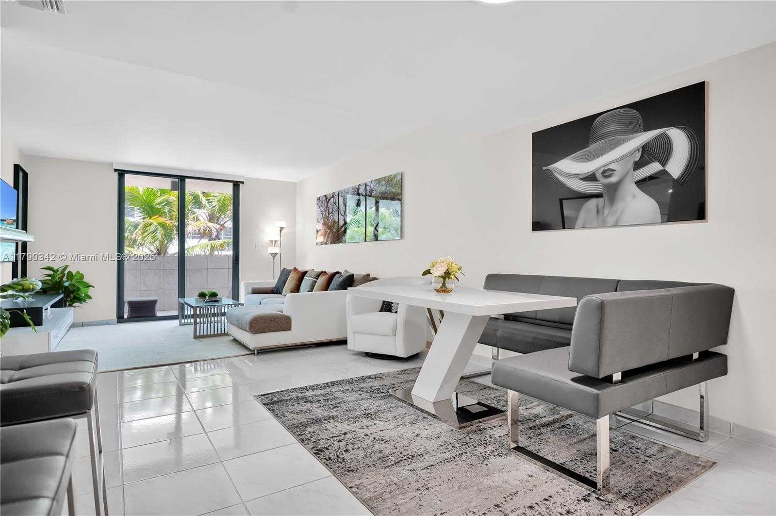 Small Image of 1623 COLLINS AVE #609, Miami Beach Number 3