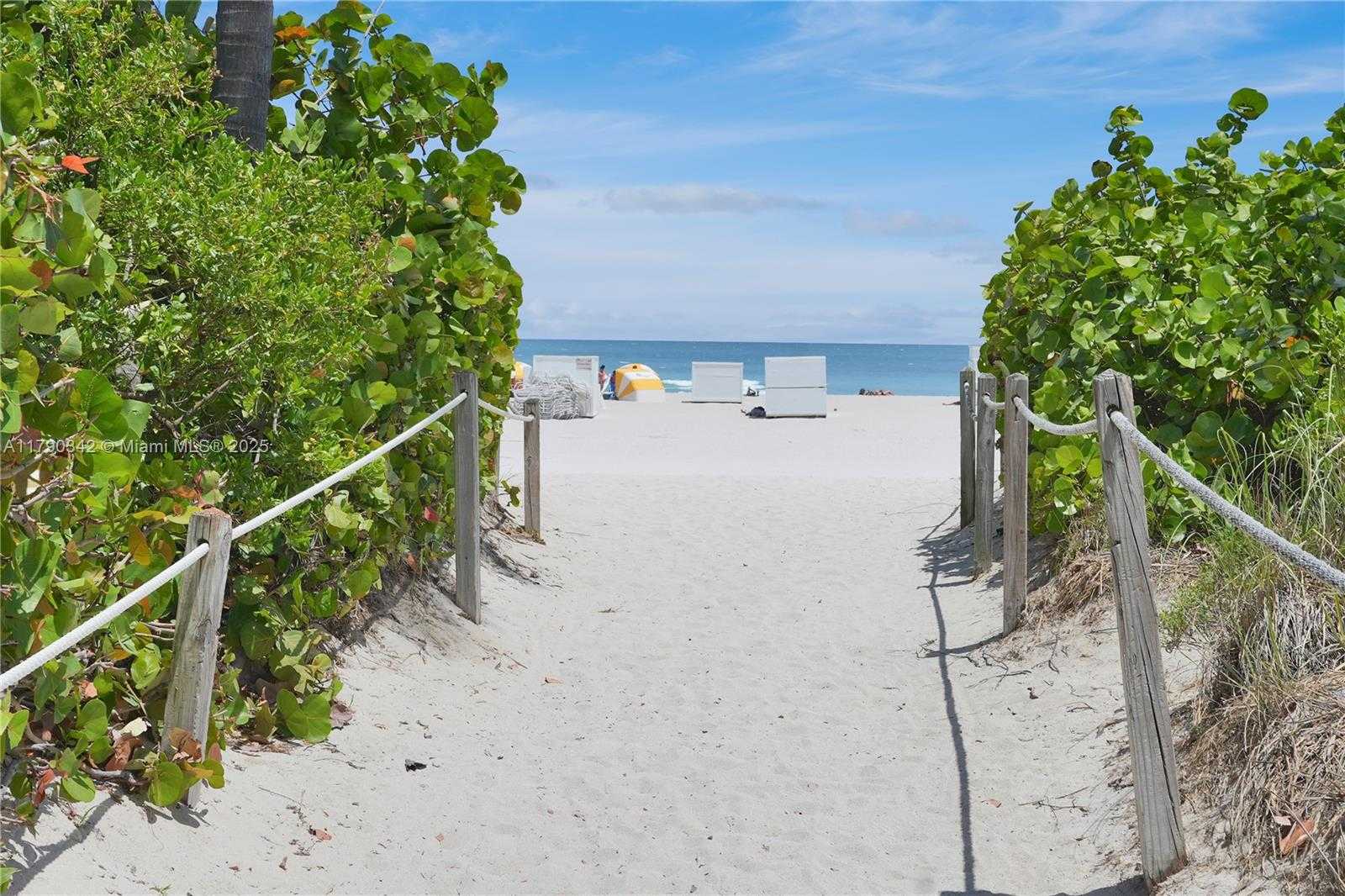 Small Image of 1623 COLLINS AVE #609, Miami Beach Number 33