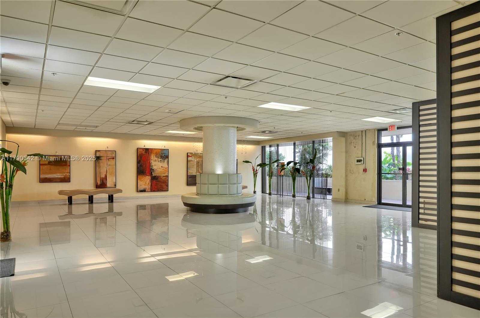 Small Image of 1623 COLLINS AVE #609, Miami Beach Number 37