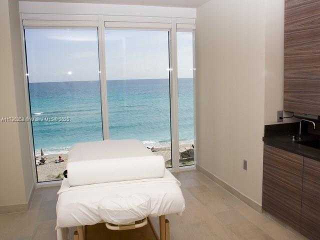 Small Image of 1830 SOUTH OCEAN DR #2810, Hallandale Beach Number 27
