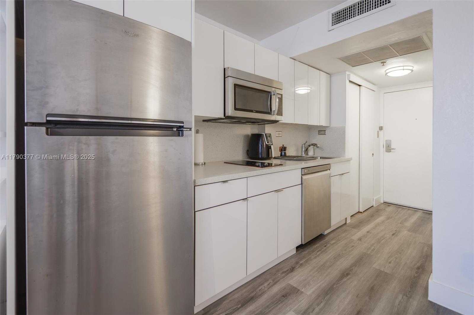 Small Image of 19201 COLLINS AVE #842, Sunny Isles Beach Number 10