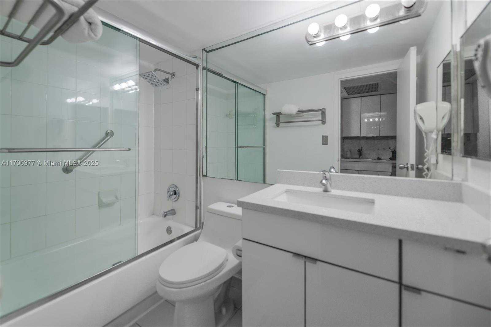 Small Image of 19201 COLLINS AVE #842, Sunny Isles Beach Number 14