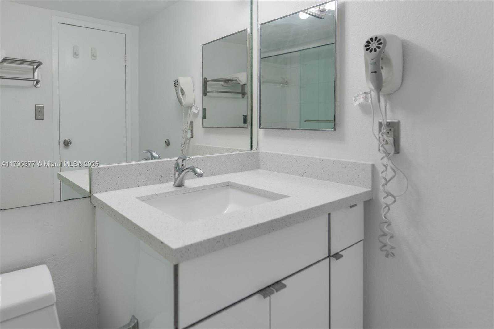Small Image of 19201 COLLINS AVE #842, Sunny Isles Beach Number 15