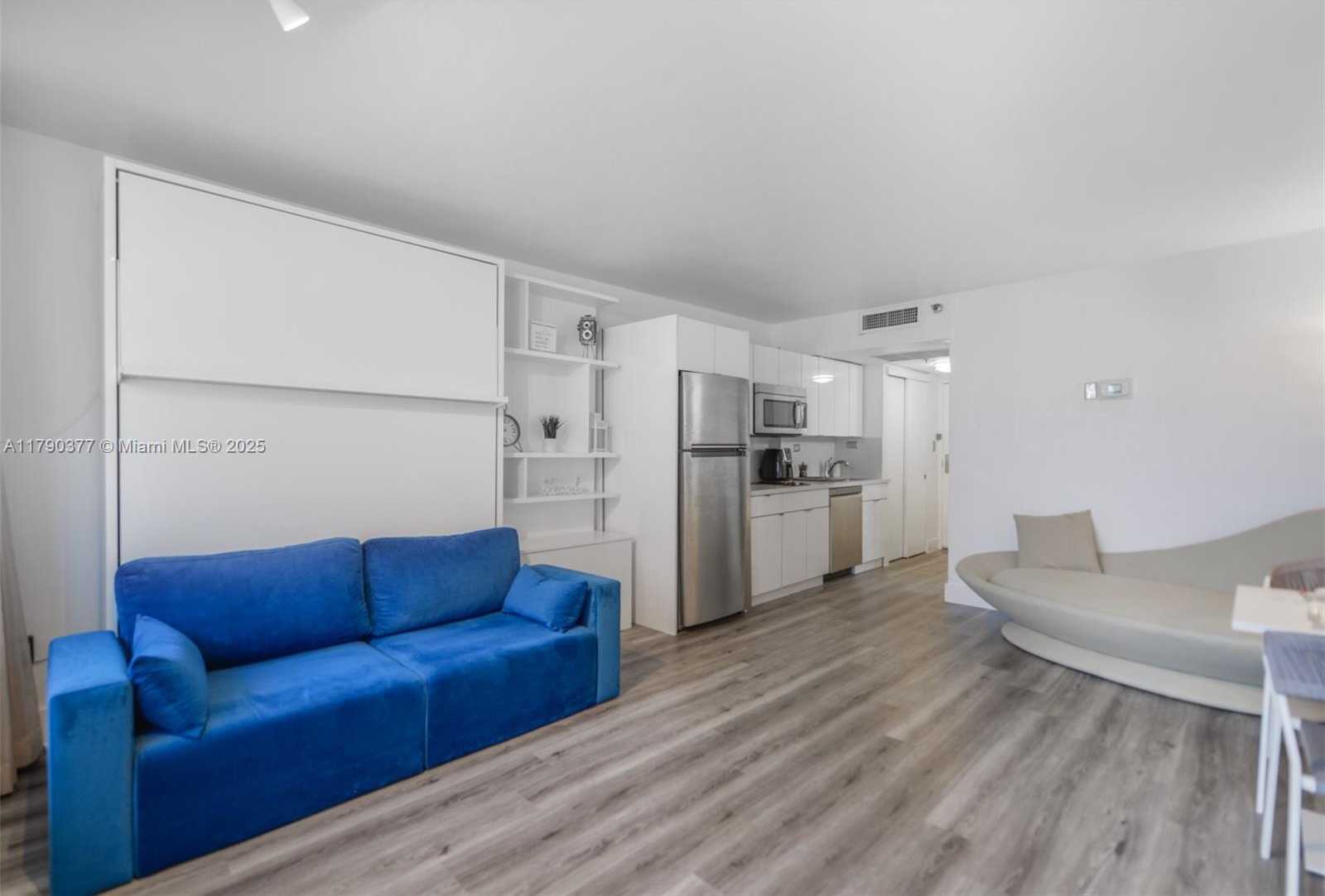 Small Image of 19201 COLLINS AVE #842, Sunny Isles Beach Number 3
