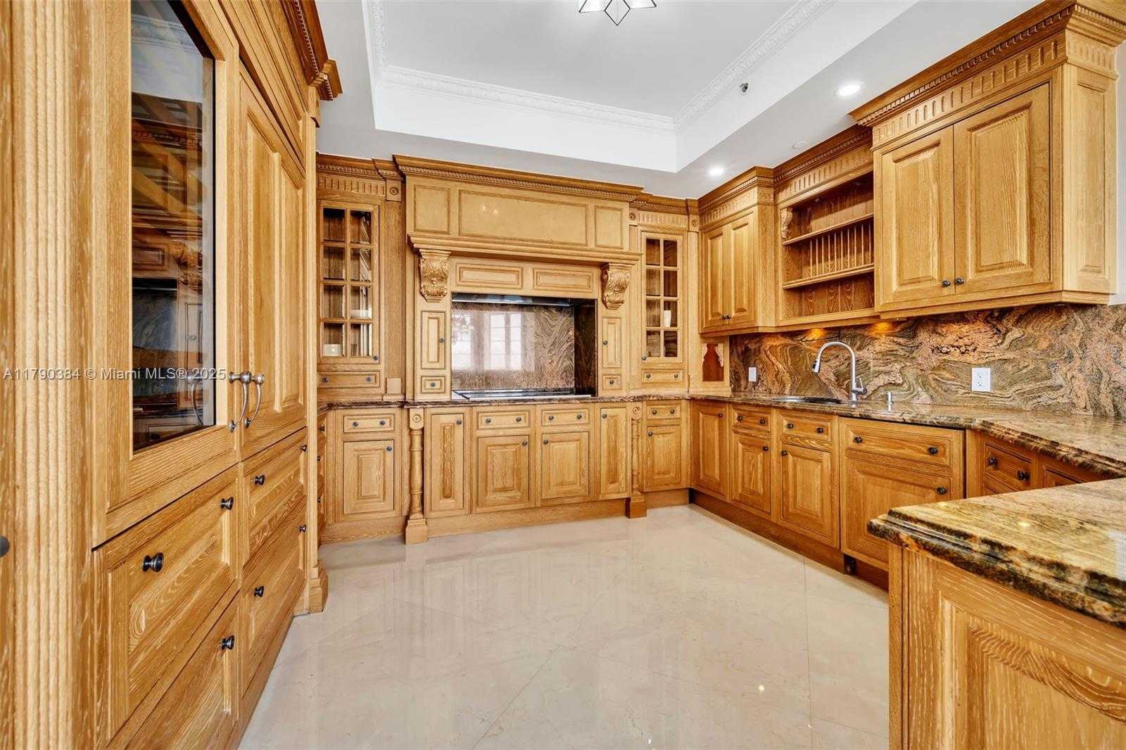 Small Image of 7154 FISHER ISLAND DR #7154, Miami Beach Number 13