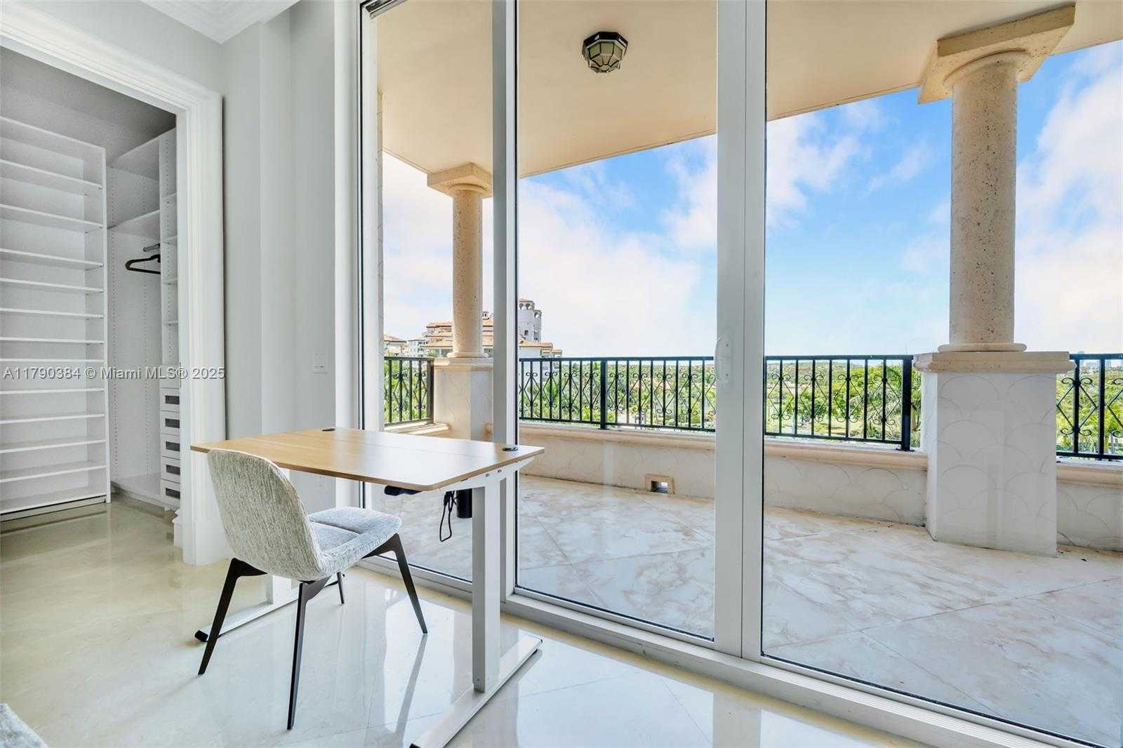 Small Image of 7154 FISHER ISLAND DR #7154, Miami Beach Number 31
