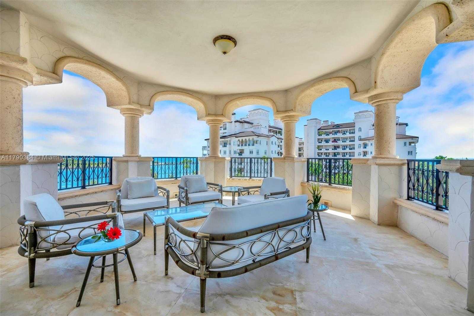 Small Image of 7154 FISHER ISLAND DR #7154, Miami Beach Number 36