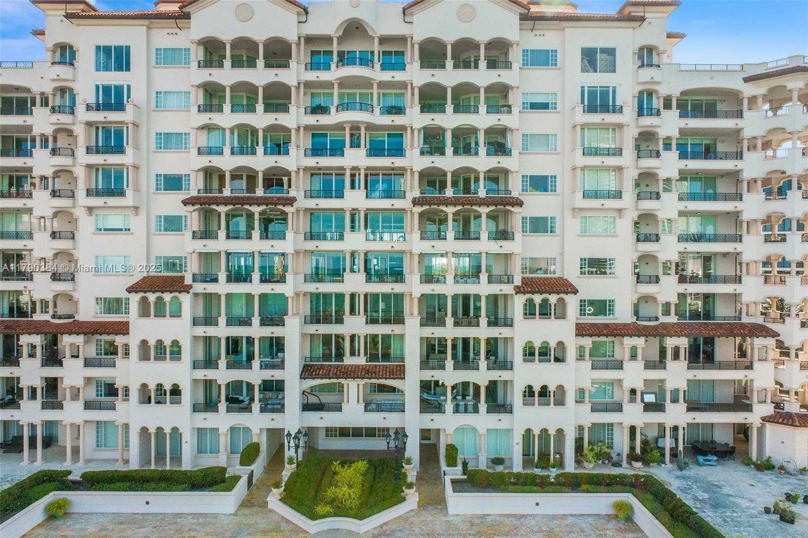 Small Image of 7154 FISHER ISLAND DR #7154, Miami Beach Number 46