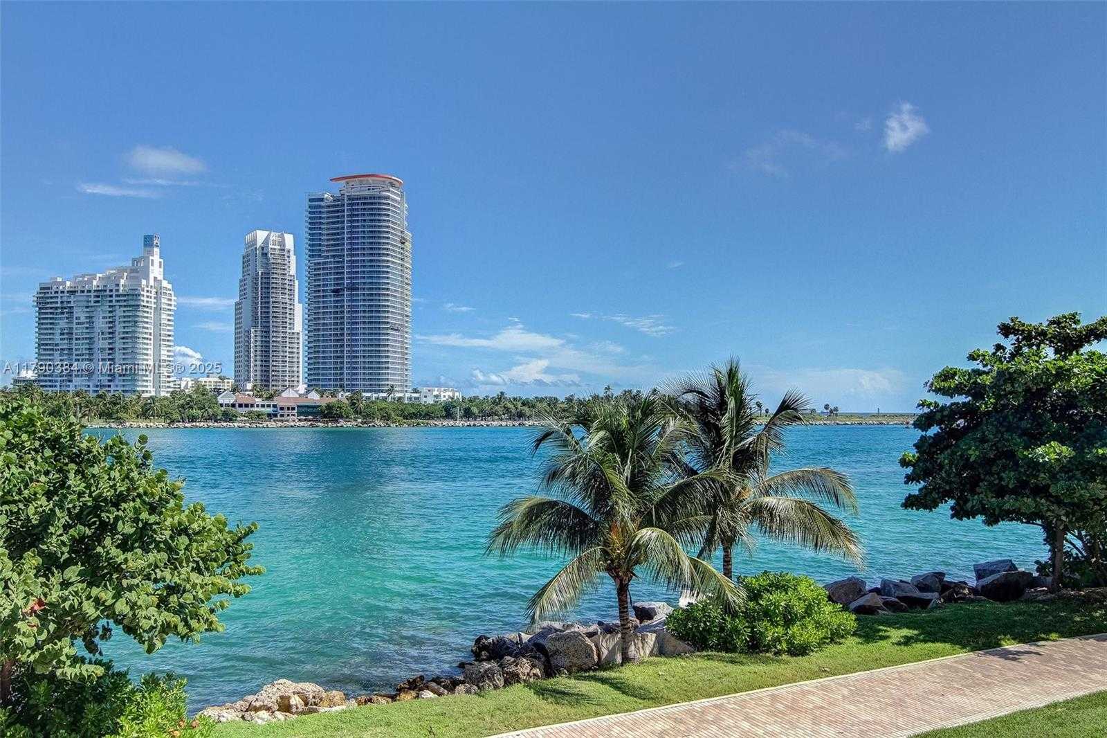 Small Image of 7154 FISHER ISLAND DR #7154, Miami Beach Number 47