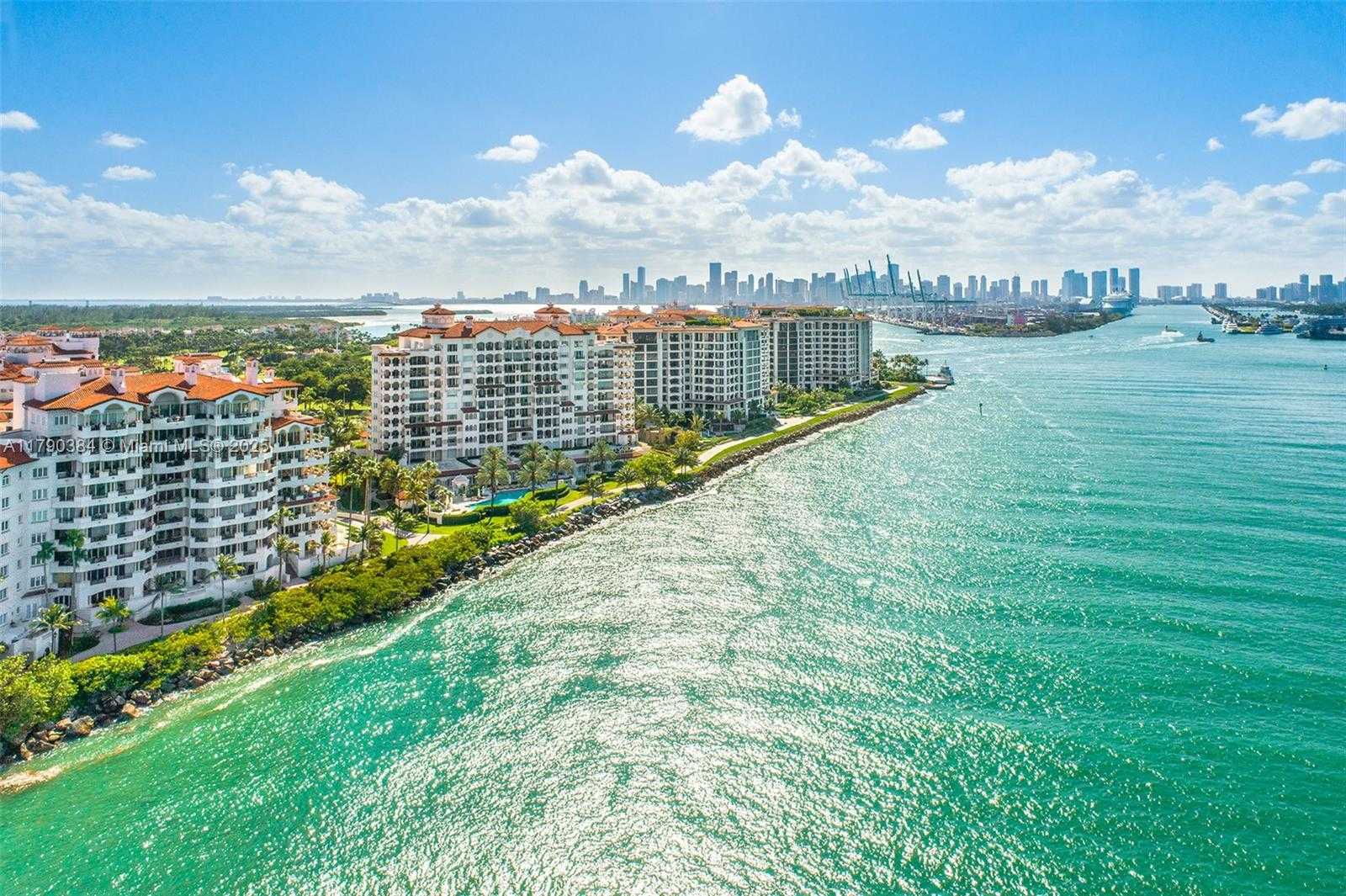Small Image of 7154 FISHER ISLAND DR #7154, Miami Beach Number 51