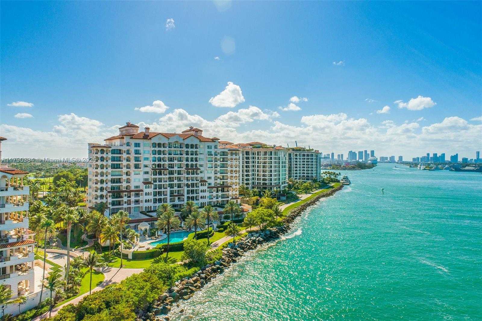 Small Image of 7154 FISHER ISLAND DR #7154, Miami Beach Number 53
