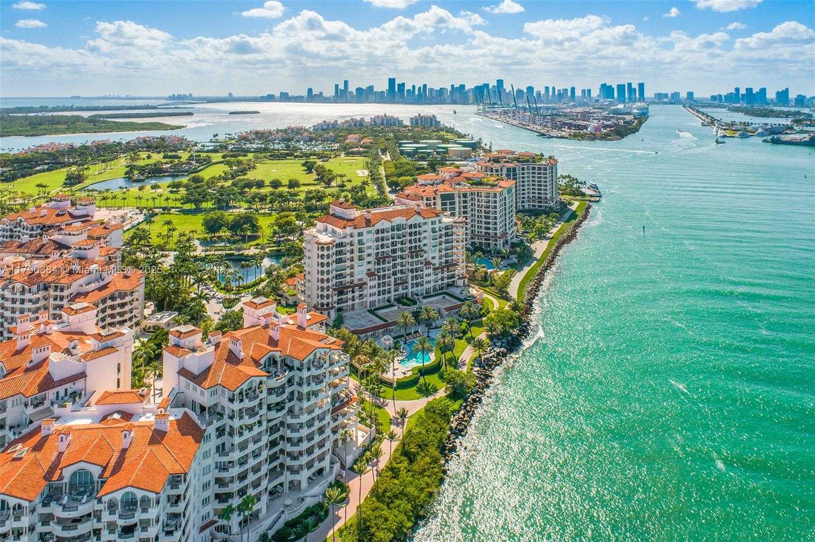 Small Image of 7154 FISHER ISLAND DR #7154, Miami Beach Number 55
