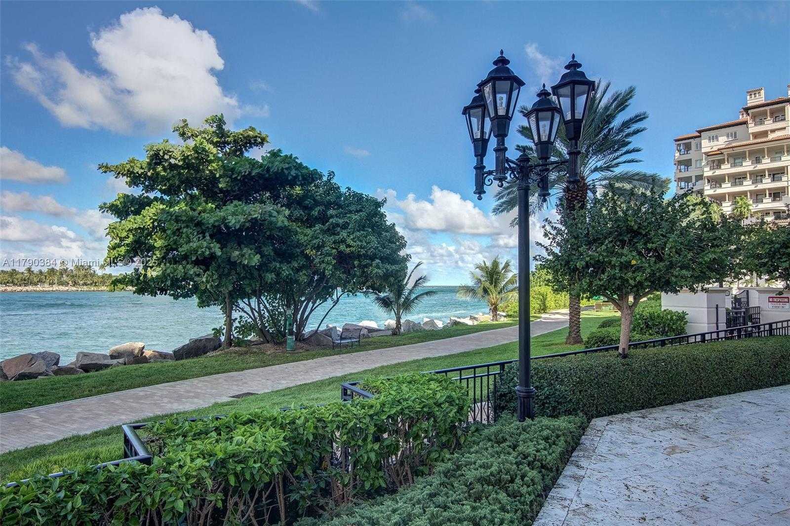 Small Image of 7154 FISHER ISLAND DR #7154, Miami Beach Number 59